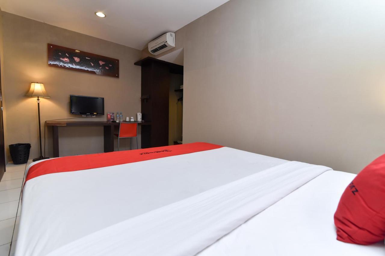 Reddoorz Plus @ Raya Legian Kültér fotó