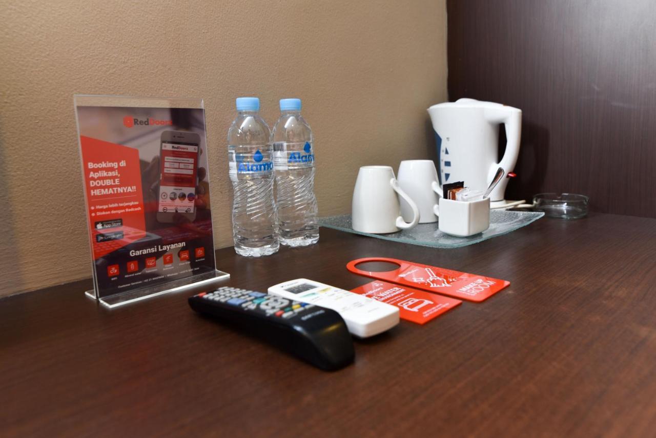 Reddoorz Plus @ Raya Legian Kültér fotó